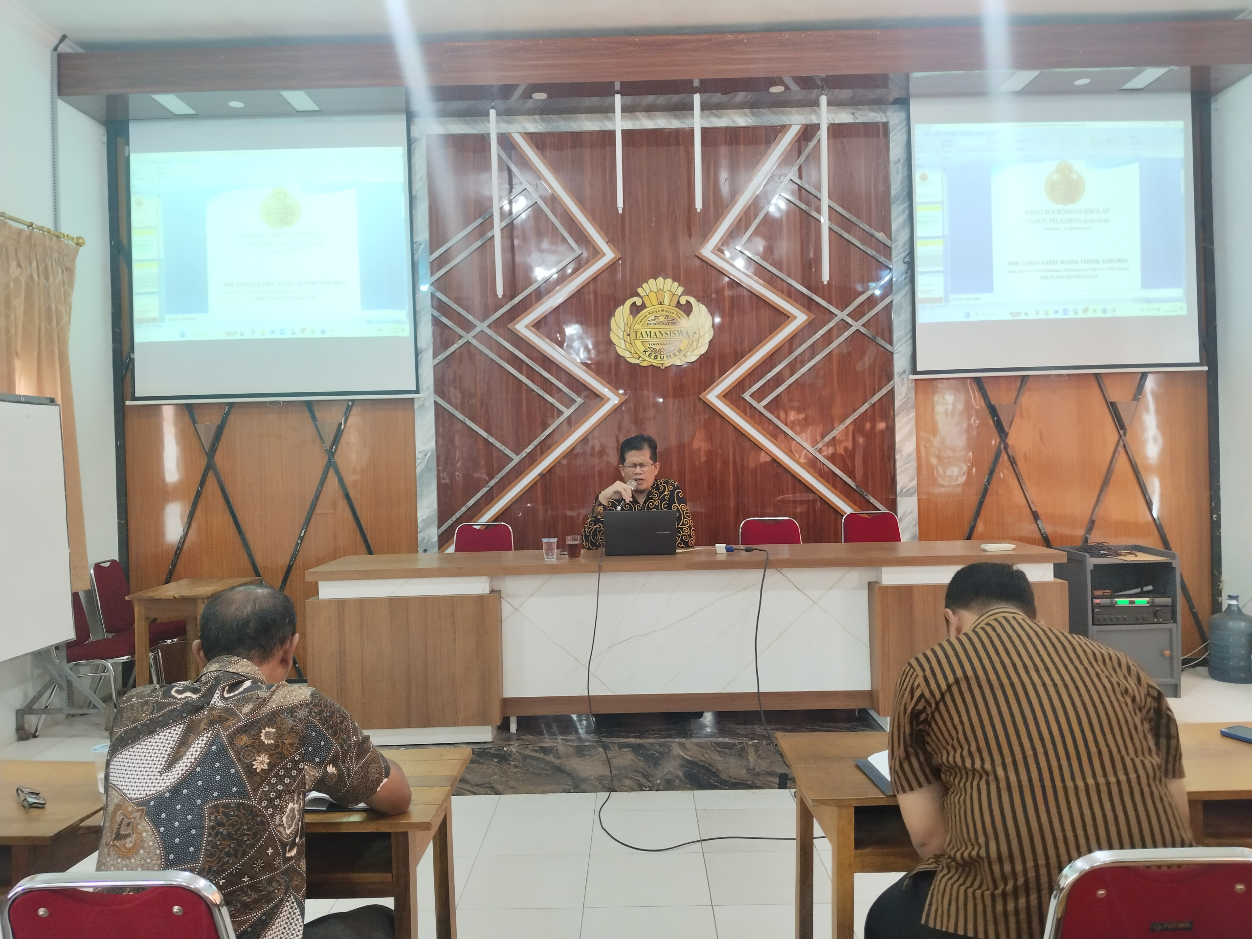 Rapat Koordinasi Program Sekolah SMK Taman Karya Madya Teknik Kebumen